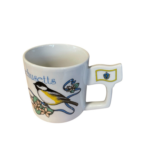 Massachusetts Coffee Tea Mug With State Seal And Black-Capped Chickadee Bird MA - Picture 2 of 10